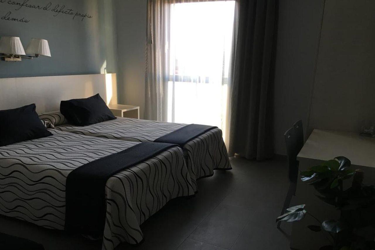 Hotel Hm Alfaro Zewnętrze zdjęcie