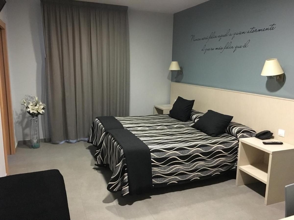 Hotel Hm Alfaro Zewnętrze zdjęcie